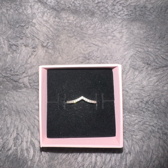 Pandora Sparkling Wishbone Ring size 5 - Picture 2 of 3